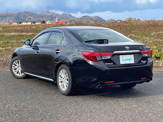 トヨタ マークＸ PREMIUM Four 新潟県 2015(平27)年 4.3万km ブラック 4WD/純正SDナビ(NSCP-W64)/CD/DVD/BT/ワンセグテレビ/バックカメラ/ETC/ドライブレコーダー/クルーズコントロール/半革シート/パワーシート/シートヒーター/ステアリングスイッチ/MTモード付きAT/スマートキー/プッシュスタート/キセノンヘッドライト/オートライト/フォグランプ/純正16インチアルミホイール/社外16インチAW冬タイヤ車載