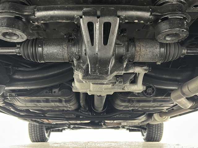 ホンダ ヴェゼル ハイブリッド X 宮城県 2014(平26)年 10.3万km ホワイトオーキッドパール 禁煙車/シティブレーキアクティブシステム/リアクティブフォースペダル/クルーズコントロール/前席シートヒーター/純正7インチナビ/（BT.AM.FM.CD.DVD.SD.USB.Ipod）/バックカメラ/フルセグテレビ/ETC/電動パーキングブレーキ/AUTOHOLD/パドルシフト/革巻きステアリング/ステアリングスイッチ/プッシュスタート/スマートキー/スペアキー/純正フロアマット/ドアバイザー/LEDヘッドライト/フォグランプ/社外16インチアルミホイール/純正16インチアルミホイール付夏タイヤ積込/（215/60/16）/ECON/横滑り防止機能