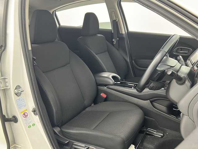 ホンダ ヴェゼル ハイブリッド X 宮城県 2014(平26)年 10.3万km ホワイトオーキッドパール 禁煙車/シティブレーキアクティブシステム/リアクティブフォースペダル/クルーズコントロール/前席シートヒーター/純正7インチナビ/（BT.AM.FM.CD.DVD.SD.USB.Ipod）/バックカメラ/フルセグテレビ/ETC/電動パーキングブレーキ/AUTOHOLD/パドルシフト/革巻きステアリング/ステアリングスイッチ/プッシュスタート/スマートキー/スペアキー/純正フロアマット/ドアバイザー/LEDヘッドライト/フォグランプ/社外16インチアルミホイール/純正16インチアルミホイール付夏タイヤ積込/（215/60/16）/ECON/横滑り防止機能