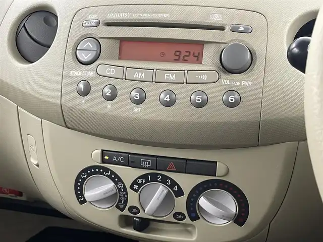 ダイハツ エッセ D 福島県 2009(平21)年 7万km グリニッシュシルバーメタリック 盗難防止/純正オーディオ/・CD/FM/AM/ヘッドライトレベライザー/純正マット/ドアバイザー/社外アルミ