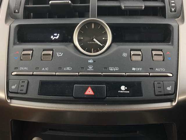 レクサス ＮＸ 300h Iパッケージ 愛知県 2018(平30)年 4.8万km グラファイトブラックガラスフレーク 禁煙車/ワンオーナー/純正12.3インチナビ/（フルセグTV/ＣＤ/ＤＶＤ/Bluetooth/ＵＳＢ/ＡＭ/ＦＭ）/バック/サイドカメラ/シーケンシャルウインカー/レクサスセーフティシステム/・プリクラッシュセーフティ/・レーダークルーズコントロール/・オートマチックハイビーム/・レーントレーシングアシスト/・クリアランスソナー/・ブラインドスポットモニター/ＥＴＣ２．０/ドライブレコーダー/合皮シート/メモリシート/パワーシート/シートヒーター/革巻きステアリング/ステアリングヒーター/パワーバックドア/パドルシフト/純正１７インチアルミホイール/スマートキー/スペアキー1本＆カードキー/LEDヘッドライト/オートライト/フロントフォグランプ/純正フロアマット/横滑り防止装置/電子パーキングブレーキ/オートホールド