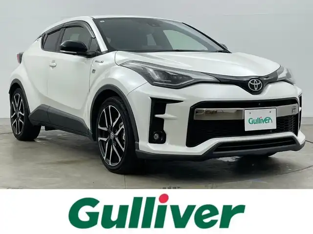 トヨタ Ｃ－ＨＲ S GRスポーツ 岡山県 2019(令1)年 3.9万km ホワイトパールクリスタルシャイン パノラミックビューモニター/純正8インチディスプレイオーディオ/セーフティセンス/レーダークルーズコントロール/AC100V/BSM/ハーフレザーシート/シートヒーター/ビルトインETC2.0/ステアリングスイッチ/LEDヘッドライト/オートライト/オートホールド/スマートキー/プッシュスタート/サイドエアバッグ/カーテンエアバッグ