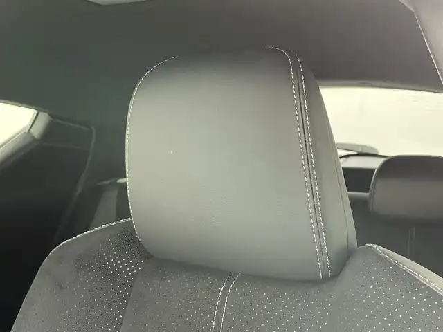 トヨタ Ｃ－ＨＲ S GRスポーツ 岡山県 2019(令1)年 3.9万km ホワイトパールクリスタルシャイン パノラミックビューモニター/純正8インチディスプレイオーディオ/セーフティセンス/レーダークルーズコントロール/AC100V/BSM/ハーフレザーシート/シートヒーター/ビルトインETC2.0/ステアリングスイッチ/LEDヘッドライト/オートライト/オートホールド/スマートキー/プッシュスタート/サイドエアバッグ/カーテンエアバッグ