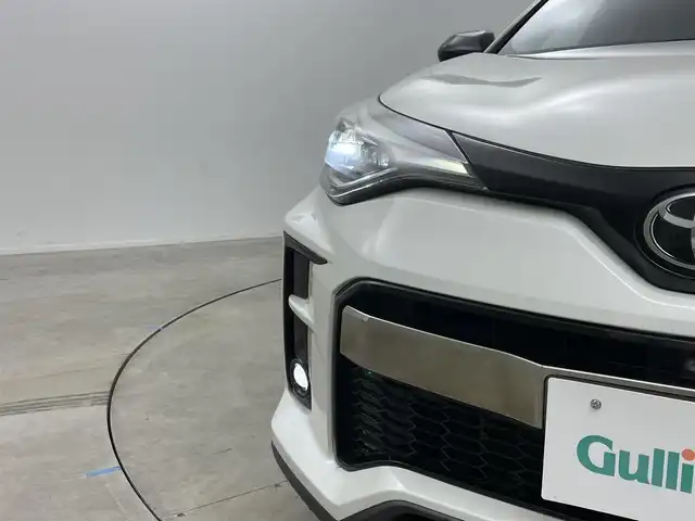 トヨタ Ｃ－ＨＲ S GRスポーツ 岡山県 2019(令1)年 3.9万km ホワイトパールクリスタルシャイン パノラミックビューモニター/純正8インチディスプレイオーディオ/セーフティセンス/レーダークルーズコントロール/AC100V/BSM/ハーフレザーシート/シートヒーター/ビルトインETC2.0/ステアリングスイッチ/LEDヘッドライト/オートライト/オートホールド/スマートキー/プッシュスタート/サイドエアバッグ/カーテンエアバッグ