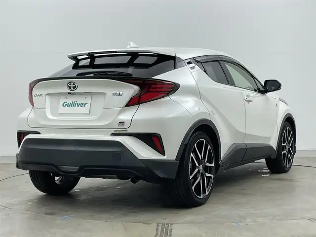 トヨタ Ｃ－ＨＲ S GRスポーツ 岡山県 2019(令1)年 3.9万km ホワイトパールクリスタルシャイン パノラミックビューモニター/純正8インチディスプレイオーディオ/セーフティセンス/レーダークルーズコントロール/AC100V/BSM/ハーフレザーシート/シートヒーター/ビルトインETC2.0/ステアリングスイッチ/LEDヘッドライト/オートライト/オートホールド/スマートキー/プッシュスタート/サイドエアバッグ/カーテンエアバッグ