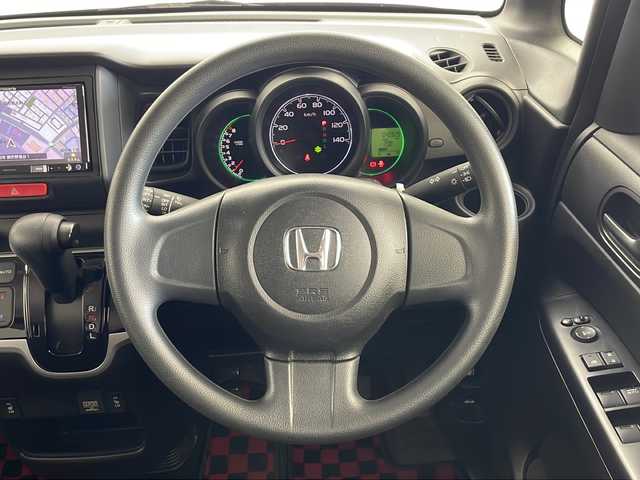 ホンダ Ｎ ＢＯＸ G 秋田県 2017(平29)年 4.1万km クリスタルブラックパール 4WD/社外メモリナビ/　（CD/DVD/TV）/バックカメラ/前席シートヒーター/プッシュスタート/横滑り防止装置/ETC/社外フロアマット/社外アルミホイール/ハロゲンライト/スマートキー/スペアキー/社外エンジンスターター