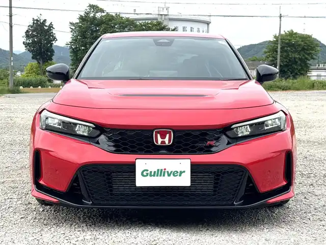 ホンダ シビック タイプR レーシングブラックPKG 兵庫県 2025(令7)年 0.1万km フレームレッド 純正ナビ/バックカメラ/フルセグTV/Bluetooth接続可/ワイヤレス充電/レーダークルーズコントロール/ステアリングリモコン/純正19インチAW/AUTOライト/LEDヘッドライト/ビルトインETC2.0