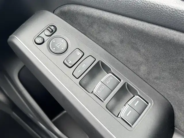 ホンダ シビック タイプR レーシングブラックPKG 兵庫県 2025(令7)年 0.1万km フレームレッド 純正ナビ/バックカメラ/フルセグTV/Bluetooth接続可/ワイヤレス充電/レーダークルーズコントロール/ステアリングリモコン/純正19インチAW/AUTOライト/LEDヘッドライト/ビルトインETC2.0