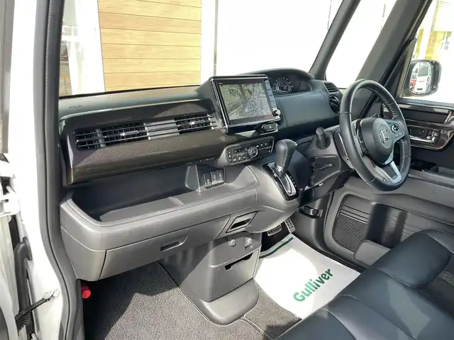 ホンダ Ｎ ＢＯＸ カスタム G L ターボ ホンダセンシング 宮崎県 2020(令2)年 7.1万km プラチナホワイトパール 純正８型ナビ　フルセグ　ＤＶＤ再生　Ｂｌｕｅｔｏｏｔｈ　バックカメラ　両側パワースライドドア　前後ドラレコ　ＡＣＣ　ＬＫＡＳ　ＬＥＤオートライト　シートヒーター　ＥＴＣ　純正１５ＡＷ