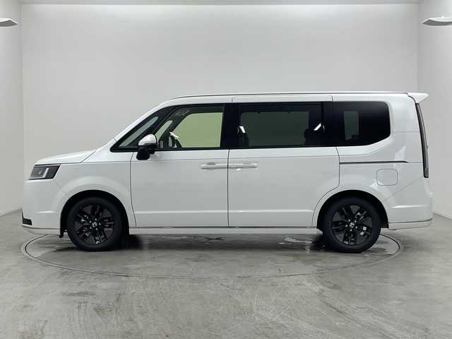 ホンダ ステップワゴン スパーダ eHEV 群馬県 2025(令7)年 0.1万km未満 プラチナホワイトパール 登録済未使用車　純正１１．４型ナビ　バックカメラ　電動リアゲート　両側電動スライドドア　パドルシフト　ＢＳＭ　アダプティブクルーズコントロール　電動パーキングブレーキ　シートヒーター　ＬＥＤ　禁煙車