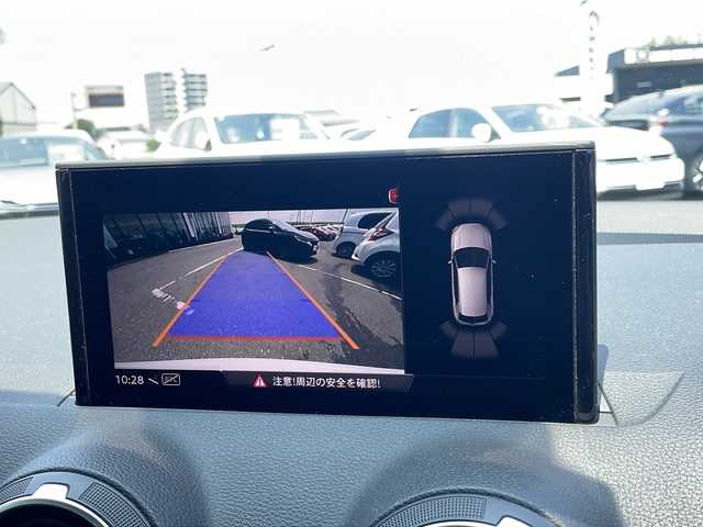 アウディ Ｑ２ 3.5TFSI シリンダーオンデマンドスポーツ 新潟県 2018(平30)年 3.5万km グレイシアホワイトメタリック ワンオーナー/MMIナビゲーション/(BT/AM/FM/CD/DVD/フルセグTV)/シートヒーター/パドルシフト/バックカメラ/スタッドレスタイヤ/純正アルミホイール積載/追従機能付きクルーズコントロール/ステアリングスイッチ/電動パワーバックドア/純正フロアマット/ETC2.0/寒冷地仕様/ABS/横滑り防止装置/コーナーセンサー(後方)/盗難防止装置/オートライト/電格ミラー/スマートキー