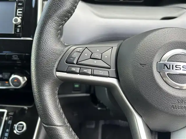 日産 セレナ ハイウェイスター V 栃木県 2020(令2)年 2.8万km ダイヤモンドブラック インテリジェントエマージェンシーブレーキ/純正7インチナビ/フルセグTV/DVD/Bluetooth/アラウンドビューモニター/ETC/前後ドライブレコーダー/両側ハンズフリーオートスライドドア/プッシュスタート/ステアリングリモコン/LEDオートライト/LEDフォグランプ/純正16インチAW/アイドリングストップ/横滑り防止装置/後側方車両検知警報/電動格納ミラー/ドアバイザー