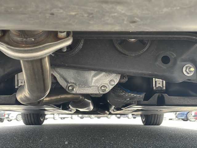 トヨタ ＧＲ８６ RZ 山口県 2022(令4)年 2.1万km クリスタルホワイトパール ワンオーナー/純正メモリナビ/(CD/DVD/Bluetooth/フルセグTV)/バックカメラ/前後ドライブレコーダー/ETC/社外レーダー/衝突軽減ブレーキ/レーンキープアシスト/レーダークルーズコントロール/コーナーセンサー/ハーフレザーシート/前席シートヒーター/パドルシフト/ステアリングスイッチ/オートライト/LEDヘッドランプ/フォグランプ/プッシュスタート/スマートキー×２/純正アルミホイール/純正フロアマット/取扱説明書/保証書