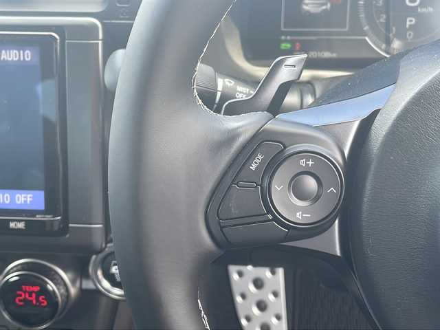 トヨタ ＧＲ８６ RZ 山口県 2022(令4)年 2.1万km クリスタルホワイトパール ワンオーナー/純正メモリナビ/(CD/DVD/Bluetooth/フルセグTV)/バックカメラ/前後ドライブレコーダー/ETC/社外レーダー/衝突軽減ブレーキ/レーンキープアシスト/レーダークルーズコントロール/コーナーセンサー/ハーフレザーシート/前席シートヒーター/パドルシフト/ステアリングスイッチ/オートライト/LEDヘッドランプ/フォグランプ/プッシュスタート/スマートキー×２/純正アルミホイール/純正フロアマット/取扱説明書/保証書