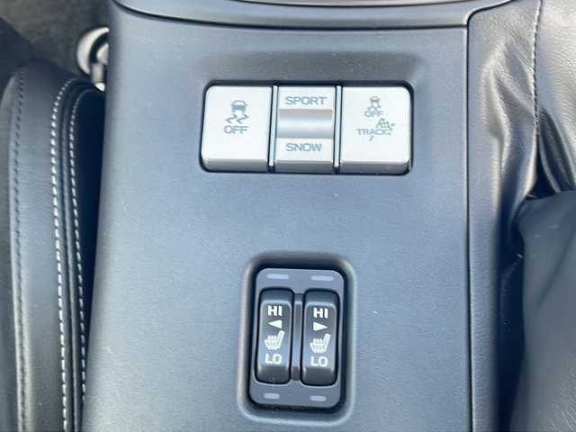 トヨタ ＧＲ８６ RZ 山口県 2022(令4)年 2.1万km クリスタルホワイトパール ワンオーナー/純正メモリナビ/(CD/DVD/Bluetooth/フルセグTV)/バックカメラ/前後ドライブレコーダー/ETC/社外レーダー/衝突軽減ブレーキ/レーンキープアシスト/レーダークルーズコントロール/コーナーセンサー/ハーフレザーシート/前席シートヒーター/パドルシフト/ステアリングスイッチ/オートライト/LEDヘッドランプ/フォグランプ/プッシュスタート/スマートキー×２/純正アルミホイール/純正フロアマット/取扱説明書/保証書
