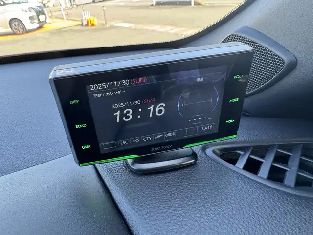 トヨタ ヤリス G 三重県 2024(令6)年 0.4万km ブラック/コーラルクリスタルシャイン ワンオーナー/スペアキーあり/ETC/バックカメラ/8インチディスプレイオーディオ/　車載ナビ/FM多重VICS/地デジTV/セーフティセンス/　衝突回避支援パッケージ/パーキングサポートブレーキ/　前後方静止物/ハロゲンヘッドランプ/　コンライト（オートライト）/オートエアコン/デジタルメーター/スマートエントリー/　/　