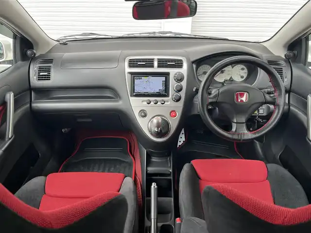 ホンダ シビック タイプR 高知県 2004(平16)年 11.1万km チャンピオンシップホワイト KENWOODナビ/ETC/Bluetooth接続/ドライブレコーダー/バックカメラ/AAC/リモコンキー/純正フロアマット/純正17インチアルミホイール/盗難防止装置/運転席＋助手席エアバッグ/AM/FM/本革巻きステアリング