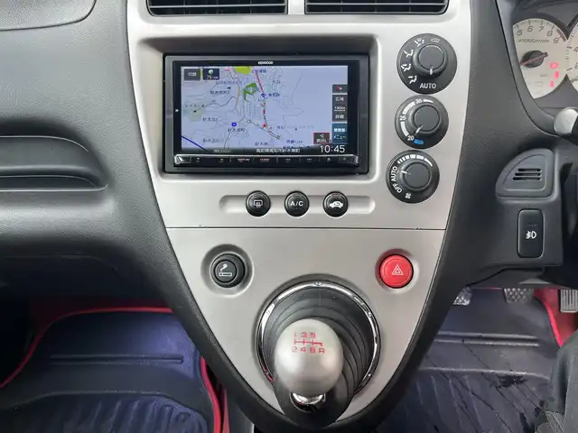 ホンダ シビック タイプR 高知県 2004(平16)年 11.1万km チャンピオンシップホワイト KENWOODナビ/ETC/Bluetooth接続/ドライブレコーダー/バックカメラ/AAC/リモコンキー/純正フロアマット/純正17インチアルミホイール/盗難防止装置/運転席＋助手席エアバッグ/AM/FM/本革巻きステアリング