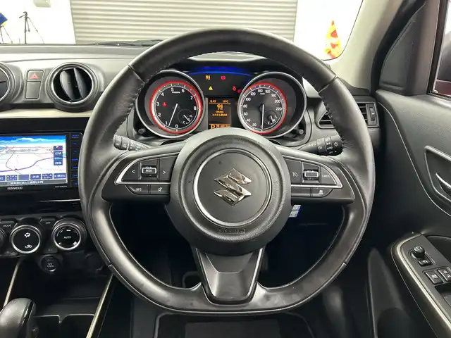 スズキ スイフト XR LTD 三重県 2019(平31)年 4.7万km バーニングレッドPM /禁煙車//社外ナビ/（CD/DVD/SD/USB）//ワンセグTV//バックカメラ//スズキセーフティサポート//シートヒーター//ステアリングスイッチ//ヘッドライトレベライザー//スマートキー//プッシュスタート