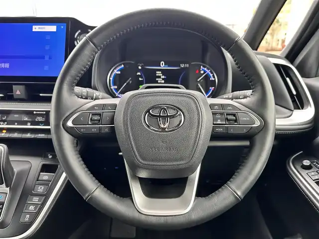 トヨタ ノア ハイブリッド S－Z 宮城県 2024(令6)年 0.2万km ホワイトパールクリスタルシャイン 快適利便パッケージHigh/・ハンズフリーパワースライドドア/・パワーバックドア/・ナノイーX/・ステアリングヒーター/・シートヒーター/・オットマン/・角度調整付アームレスト/トヨタチームメイト/・アドバンストパーク/・パーキングサポートブレーキ（周囲静止物/後方歩行者）/・パノラミックビューモニター/・エレクトロシフトマチック/プロジェクター式LEDヘッドランプ/デイライト/アダプティブハイビーム/ドライビングサポートパッケージ/・カラーヘッドアップディスプレイ/・デジタルインナーミラー/ディスプレイオーディオプラス/・コネクティッドナビ対応10.5インチディスプレイ/・車載メモリーナビ/・CD/DVD/・地デジTV/・USB/HDMI/・AppleCarPlay/AndroidAuto/・ETC2.0/＝＝＝/セーフティセンス/・プリクラッシュセーフティ/・レーントレーシングアシスト/・レーダークルーズコントロール/・オートマチックハイビーム/・ロードサインアシスト/・ドライバー異常時対応システム/・プロアクティブドライビングアシスト/両側パワースライドドア/AC100V1500W