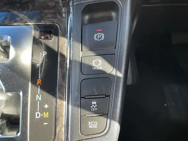 トヨタ ヴェルファイア ゴールデンアイズⅢ 大阪府 2022(令4)年 3.2万km ホワイトパールクリスタルシャイン トヨタセーフティセンス/純正9インチディスプレイオーディオナビ/バックカメラ/両側パワースライドドア/ビルトインETC/パワーバックドア/オットマン/ツインムーンルーフ/デジタルインナーミラー/BSM/ハーフレザーシート/3眼LEDヘッド/シーケンシャルターンランプ/スペアタイヤ/純正18インチAW