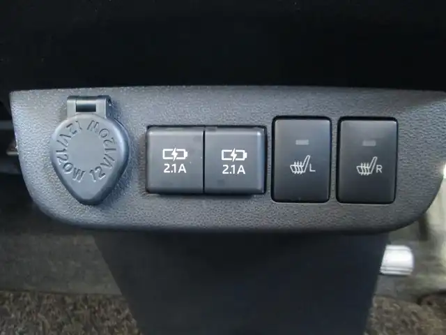 ダイハツ ミラ トコット G SA Ⅲ 千葉県 2018(平30)年 4.2万km セラミックグリーンM スマートアシストIII搭載車/純正7型ナビ、フルセグTV/全方位カメラ/純正オーディオ【DVD/CD/BT/SD】/ナビ連動純正ドライブレコーダー/LEDヘッドライト/前後コーナーセンサー/前席シートヒーター/オートライト/オートハイビーム/ステアリングリモコン/アイドリングストップ/純正フロアマット/純正ドアバイザー/新車保証書/取扱説明書/スペアキー