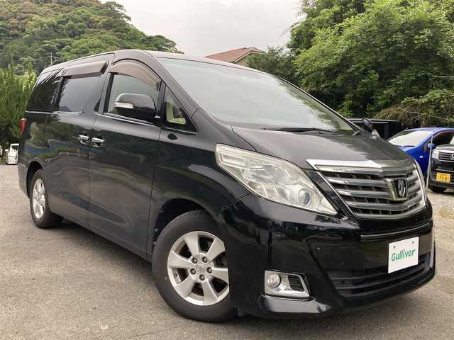 トヨタ アルファード 240X 長崎県 2014(平26)年 8.2万km ブラック 片側パワースライドドア/ディーラーOP・SDナビ【NSCP-W62】/(Bluetooth接続・フルセグTV・DVD再生)/バックカメラ/ETC/コーナーセンサー/HIDオートヘッドライト/フォグライト/横すべり防止装置/コーナーポール