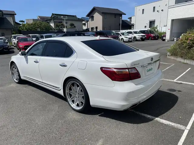 レクサス ＬＳ 600hL 神奈川県 2010(平22)年 8.7万km パール