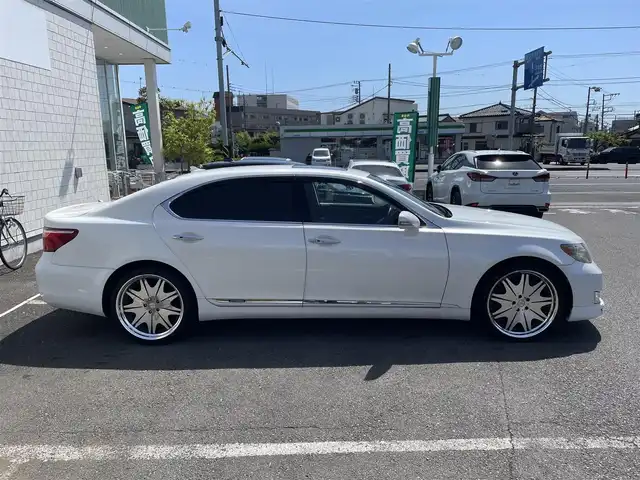 レクサス ＬＳ 600hL 神奈川県 2010(平22)年 8.7万km パール