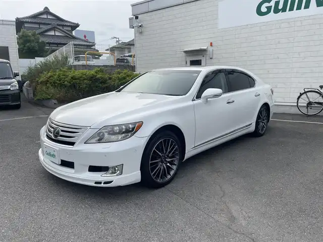 レクサス ＬＳ 600hL 神奈川県 2010(平22)年 8.7万km パール
