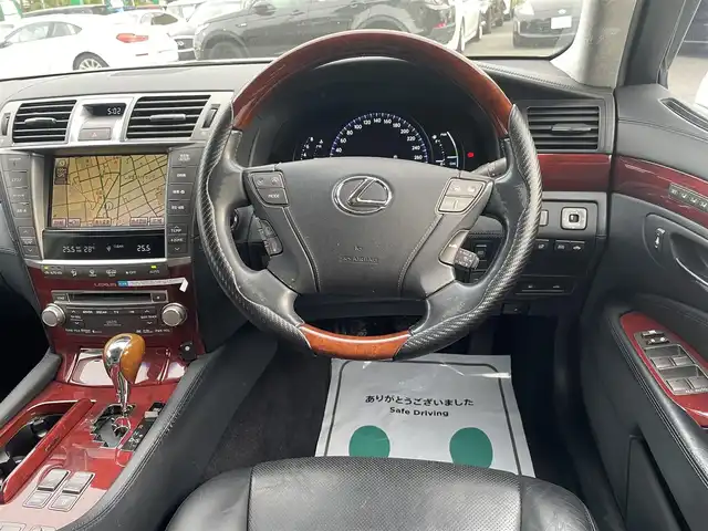 レクサス ＬＳ 600hL 神奈川県 2010(平22)年 8.7万km パール
