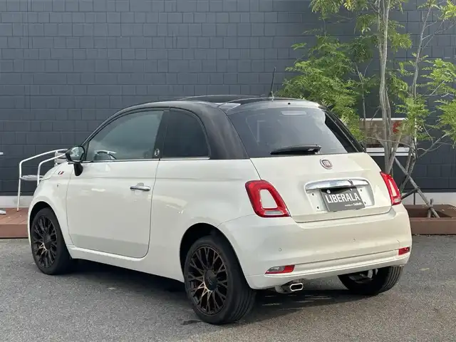 フィアット ５００ 120thタキシード 滋賀県 2019(令1)年 4.6万km パール 120thタキシード/ディスプレイオーディオ/USB/BT/FM/AM/スカイルーフ/16インチAW/ブラックルーフ/ETC