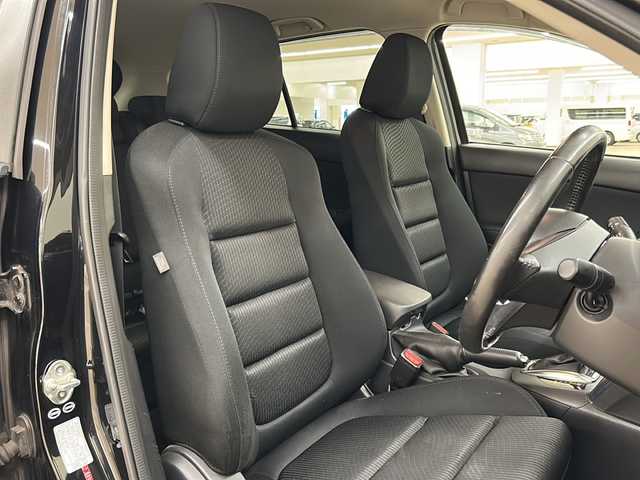 マツダ ＣＸ－５ XD 道央・札幌 2014(平26)年 8.1万km ジェットブラックマイカ /4WD//社外ナビ：AVIC-MRZ099/（CD、DVD、SD、BT、フルセグ、ラジオ）//寒冷地仕様//ETC//横滑り防止装置//リアビークルモニタリングシステム//アダプティブフロントライティングシステム//クルーズコントロール//ステアリングスイッチ//前方ドラレコ//純正エンジンスターター//オートライト//フォグライト//オートエアコン//プッシュスタート//スペアキー1本//電動格納ミラー