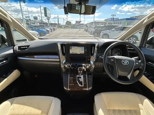 トヨタ アルファード X 長崎県 2018(平30)年 6万km ホワイトパールクリスタルシャイン 純正ナビ/フルセグテレビ/Bluetooth接続/バックカメラ/クルーズコントロール/サンルーフ/プッシュスタート/両側パワースライドドア/ETC