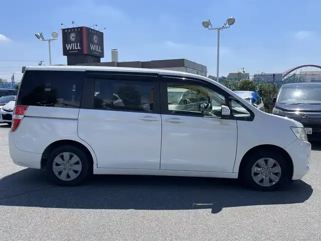 ホンダ ステップワゴン G コンフォートセレクション 東京都 2012(平24)年 9.8万km ホワイトオーキッドパール (株)IDOMが運営する【じしゃロン昭島店】の自社ローン専用車両になります。こちらは現金またはオートローンご利用時の価格です。自社ローンご希望の方は別途その旨お申付け下さい/純正ナビ(HDD.DVD.TV)/フリップダウンモニター/バックカメラ/両側パワースライドドア/ETC/HIDヘッドライト/純正フロアマット