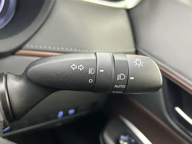 トヨタ ハリアー G 熊本県 2021(令3)年 4.5万km ホワイトパールクリスタルシャイン ディスプレイオーディオ（フルセグ・ＢＴ・ＵＳＢ）/純正デジタルインナーミラー前後ドライブレコーダー　/ビルトインＥＴＣ　/トヨタセーフティーセンス/・レーダークルーズコントロール　/・レーンキープアシスト/・衝突軽減ブレーキ/・標識認識システム/・横滑り防止/前後クリアランスソナー　/パワーバックドア/純正フロアマット/純正１８インチAW/オートライト/オートマチックハイビーム/LEDヘッドライト/スマートキー/プッシュスタート