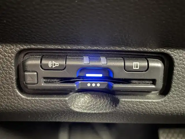 ホンダ Ｎ ＯＮＥ オリジナル スタイル+アーバン 茨城県 2023(令5)年 1.6万km ガーデングリーンM 純正9インチナビ/Bluetooth/フルセグ/radio/CD/DVD/バックカメラ/ホンダセンシング/追従型クルーズコントロール/ETC/ハーフレザーシート/前席シートヒーター/スマートキー/スペアキー/ドラレコ