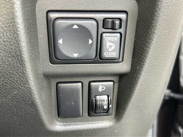 日産 キューブ 15X Mセレクション 京都府 2009(平21)年 3.7万km ビターショコラ 純正SDナビ/ワンセグ/DVD再生/バックカメラ/アイドリングストップ/ドアバイザー/ETC/プッシュスタート