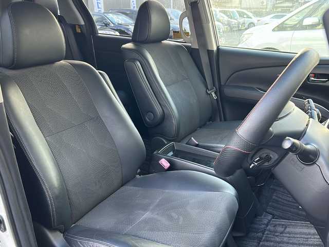 トヨタ エスティマ アエラス プレミアムエディション 京都府 2013(平25)年 8.6万km ホワイトパールクリスタルシャイン (株)IDOMが運営する【じしゃロン伏見店】の自社ローン専用車両になりますこちらは現金またはオートローンご利用時の価格です。自社ローンご希望の方は別途その旨お申付け下さい