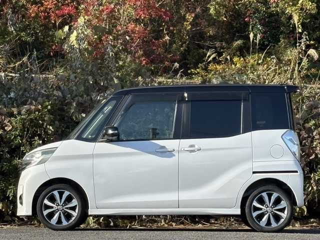 日産 デイズ ルークス HWS X Vセレクション 大分県 2016(平28)年 13万km アメジストブラック/シルキーホワイト 両側パワースライドドア /アラウンドビューモニター/社外メモリーナビ/地デジ/純正15インチアルミホイール/純正HIDヘッドライト/フォグランプ/スマートキー/エンジンプッシュスタート/アイドリングストップ