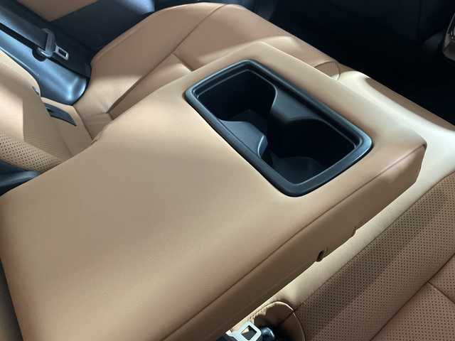 トヨタ クラウン スポーツ Z 福岡県 2024(令6)年 0.9万km パールⅡ 純正メモリナビ/パノラマルーフ/アドバンスドパーク/アラウンドビューモニター/ブラインドスポットモニター/フルセグテレビ/ブラウンレザーシート/シートヒーター/シートクーラー/ETC2.0/パワーバックドア/置くだけ充電/純正フロアマット