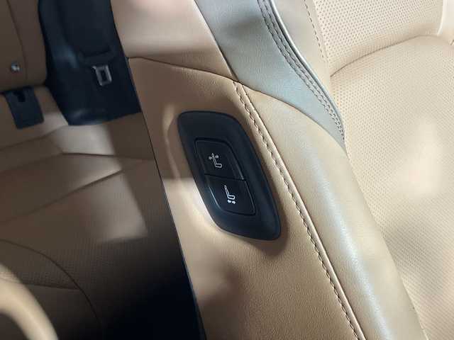 トヨタ クラウン スポーツ Z 福岡県 2024(令6)年 0.9万km パールⅡ 純正メモリナビ/パノラマルーフ/アドバンスドパーク/アラウンドビューモニター/ブラインドスポットモニター/フルセグテレビ/ブラウンレザーシート/シートヒーター/シートクーラー/ETC2.0/パワーバックドア/置くだけ充電/純正フロアマット