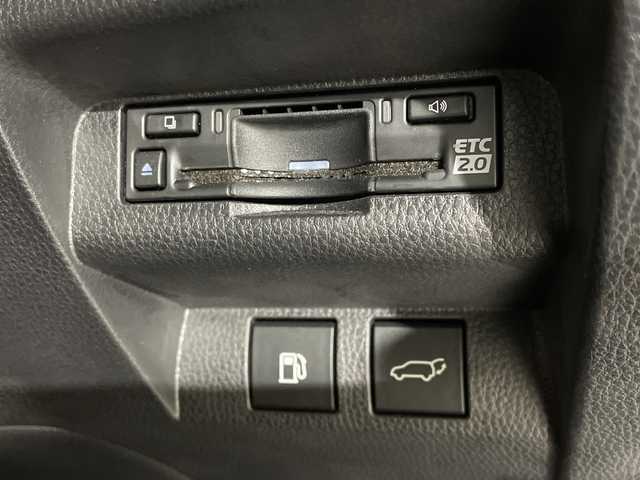 トヨタ クラウン スポーツ Z 福岡県 2024(令6)年 0.9万km パールⅡ 純正メモリナビ/パノラマルーフ/アドバンスドパーク/アラウンドビューモニター/ブラインドスポットモニター/フルセグテレビ/ブラウンレザーシート/シートヒーター/シートクーラー/ETC2.0/パワーバックドア/置くだけ充電/純正フロアマット