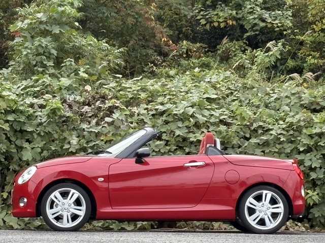 ダイハツ コペン セロS 大分県 2018(平30)年 1.7万km マタドールレッドP 電動オープン/純正レカロシート/シートヒーター/社外メモリーナビ/バックカメラ/フルセグ/DVD/Bluetooth/スマートキー/純正16インチアルミホイール/純正LEDヘッドライト/フォグランプ/ETC/アイドリングストップ