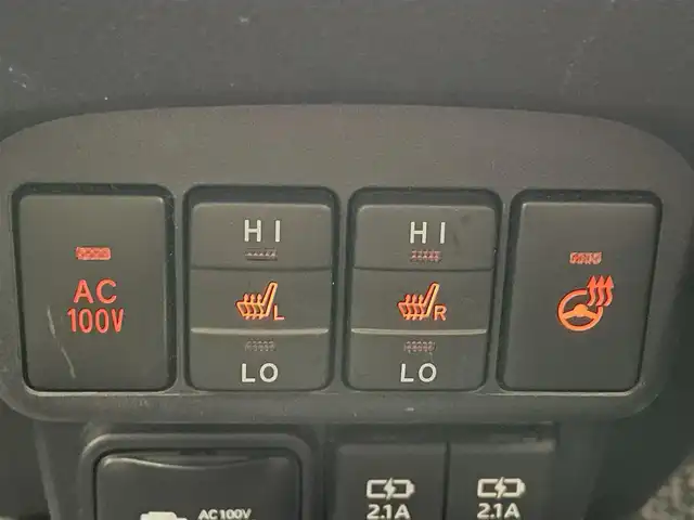 トヨタ シエンタ ハイブリッド G クエロ 愛知県 2021(令3)年 2万km ブラックマイカ 純正９型ナビ　全方位カメラ　シートヒーター　ＥＴＣ　両側パワスラ　セーフティセンス　衝突軽減　車線逸脱　コーナーセンサー　ＬＥＤライト　ＡＣ１００Ｖ　ハンドルヒーター　ハーフレザー　クルコン　フォグ　オートハイビーム　純正フロアマット　