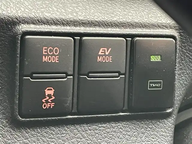 トヨタ シエンタ ハイブリッド G クエロ 愛知県 2021(令3)年 2万km ブラックマイカ 純正９型ナビ　全方位カメラ　シートヒーター　ＥＴＣ　両側パワスラ　セーフティセンス　衝突軽減　車線逸脱　コーナーセンサー　ＬＥＤライト　ＡＣ１００Ｖ　ハンドルヒーター　ハーフレザー　クルコン　フォグ　オートハイビーム　純正フロアマット　