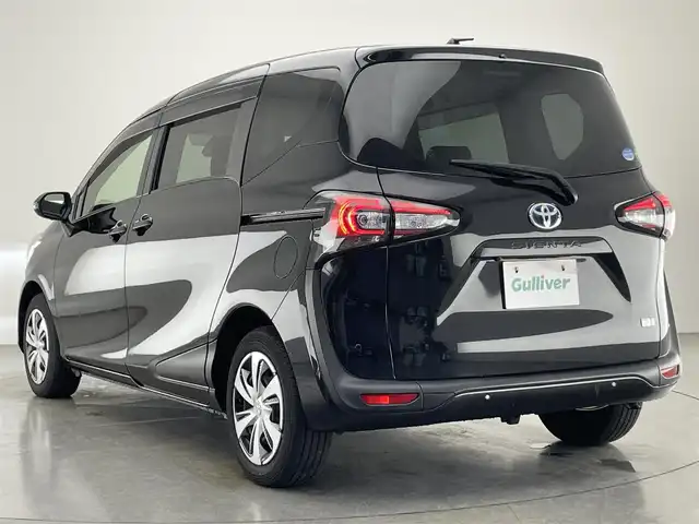 トヨタ シエンタ ハイブリッド G クエロ 愛知県 2021(令3)年 2万km ブラックマイカ 純正９型ナビ　全方位カメラ　シートヒーター　ＥＴＣ　両側パワスラ　セーフティセンス　衝突軽減　車線逸脱　コーナーセンサー　ＬＥＤライト　ＡＣ１００Ｖ　ハンドルヒーター　ハーフレザー　クルコン　フォグ　オートハイビーム　純正フロアマット　