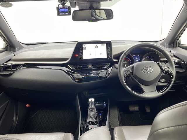 トヨタ Ｃ－ＨＲ G 茨城県 2021(令3)年 6.2万km ブラックマイカ 純正ナビ付ディスプレイオーディオ/・全方位カメラ/・Bluetooth/・AM/FM/USB/Miracast/BSM/ワンオーナー/前後純正ドライブレコーダー/シートヒーター（D+N席）/前後コーナーセンサー/純正アルミホイール/AAC/ビルドインETC/スマートキー/LEDヘッドライト/オートライト/オートマチックハイビーム