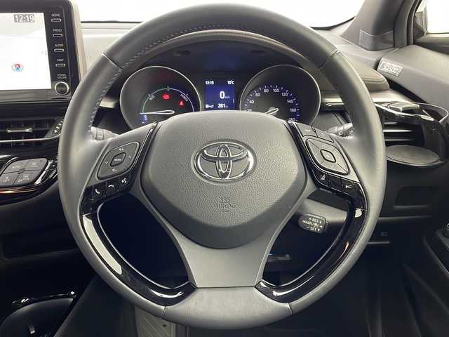 トヨタ Ｃ－ＨＲ G 茨城県 2021(令3)年 6.2万km ブラックマイカ 純正ナビ付ディスプレイオーディオ/・全方位カメラ/・Bluetooth/・AM/FM/USB/Miracast/BSM/ワンオーナー/前後純正ドライブレコーダー/シートヒーター（D+N席）/前後コーナーセンサー/純正アルミホイール/AAC/ビルドインETC/スマートキー/LEDヘッドライト/オートライト/オートマチックハイビーム