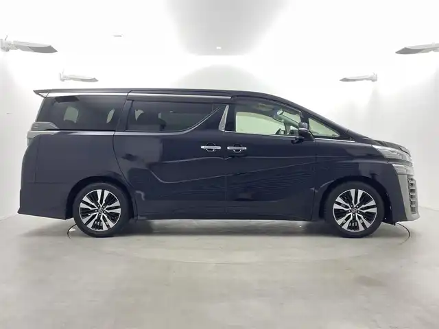 トヨタ ヴェルファイア Z Gエディション 福井県 2018(平30)年 7万km スパークリングブラックパールクリスタルシャイン 純正10インチナビNSZT-Z66T/（ＣＤ/ＤＶＤ/フルセグ/ＢＴ/ＳＤ）/純正フリップダウンモニター/ビルトインＥＴＣ　/運転席・助手席シートヒーター/運転席・助手席エアーシート/運転席・助手席パワーシート　/パワーバックドア/純正フロアマット/純正１８インチAW/クリアランスソナー/トヨタセーフティーセンス/プリクラッシュセーフティ/レーンキーピーングアシスト/レーンキープアシスト/アダブティブクルーズコントロール/ロードサインアシスト/オートマチックハイビーム/オートライト/LEDヘッドライト/フォグライト/スマートキー（スペアキー1本）/プッシュスタート/サイドバイザー